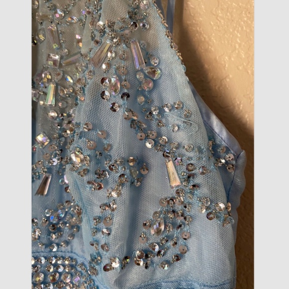 Windsor Dress Sz S Light blue with beaded bodice halter top maxi princess prom - Picture 9 of 9